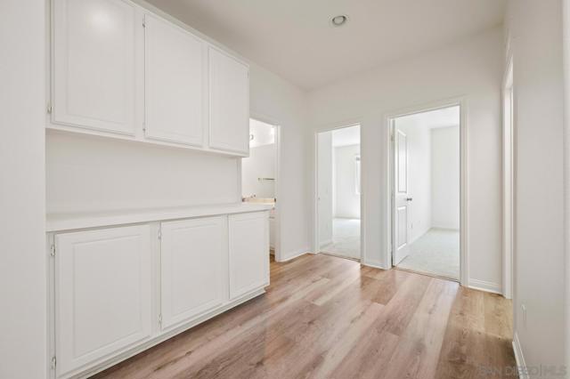 1718 Santa Ivy Ave, Chula Vista CA: https://media.crmls.org/mediaz/4c83214b-db39-41c3-b684-74aaf9bb3748.jpg