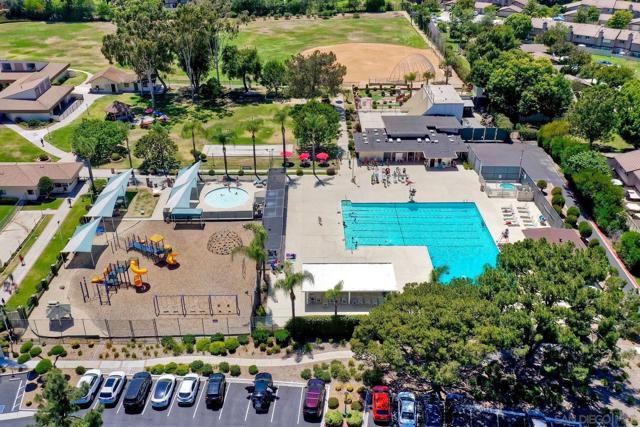 17521 Hada Dr, San Diego CA: https://media.crmls.org/mediaz/4c8324db-8765-41ba-92e5-97406d95ac3c.jpg