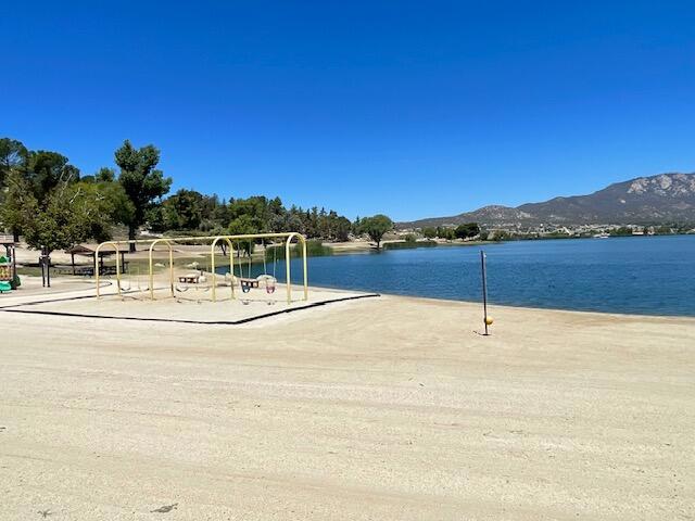 49275 Flightline Way, Aguanga CA: https://media.crmls.org/mediaz/4c833e17-9949-4ea1-8f91-a01e0374e488.jpg