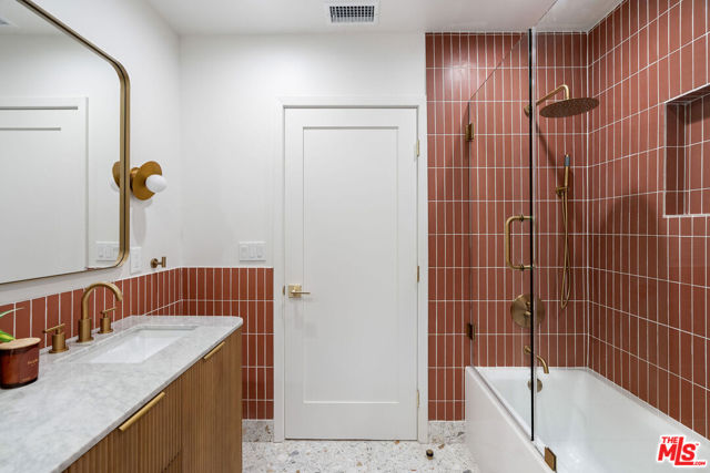 4731 Don Miguel Drive, Los Angeles CA: https://media.crmls.org/mediaz/4c833f86-3099-4c54-9c15-ae6d333c5643.jpg