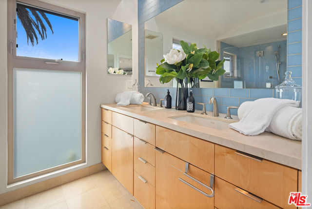 Drew Fenton | 707 Jacon Way Pacific Palisades CA | MLS: 7469273 Drew Fenton | 707 Jacon Way Pacific Palisades CA | MLS: 7469273