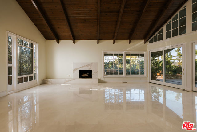 1727 Stone Canyon Road photo 3