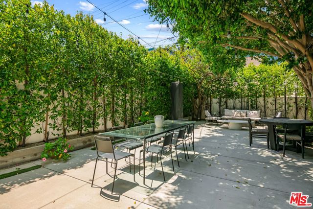 6410 W 6th Street, Los Angeles CA: https://media.crmls.org/mediaz/4c84e29a-5ae9-49e3-9957-6ec746b56aa5.jpg