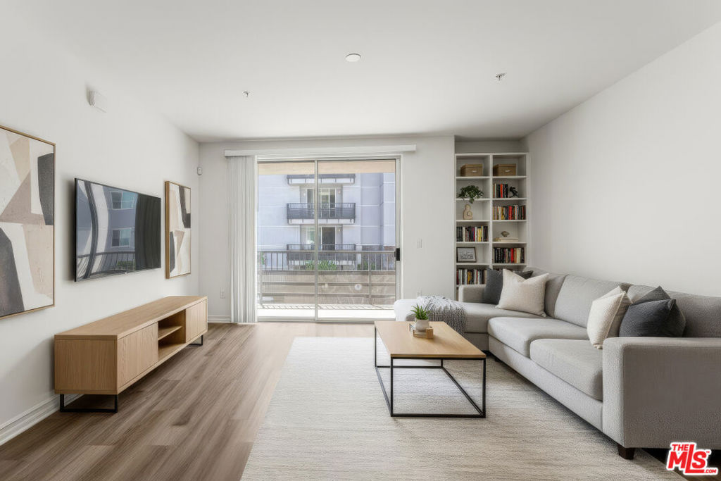 629 Traction Avenue #314