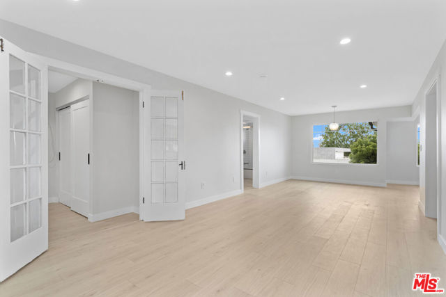 2336 Loma Vista Place, Los Angeles CA: https://media.crmls.org/mediaz/4c86603a-b72c-477a-b41c-95b011446d2d.jpg