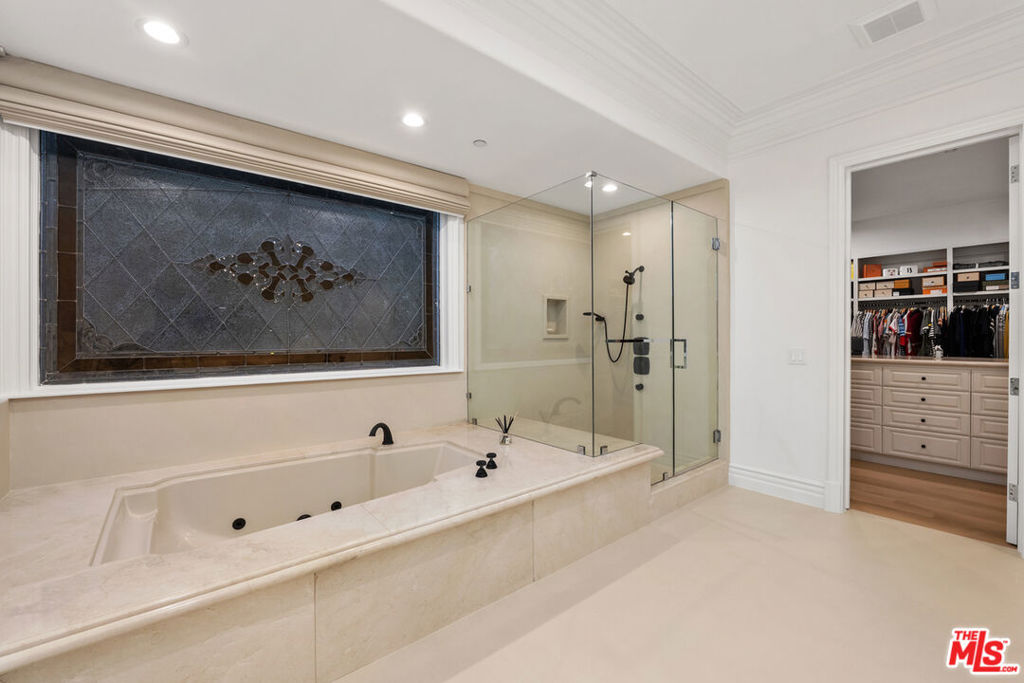 MLS #26862851 image #20