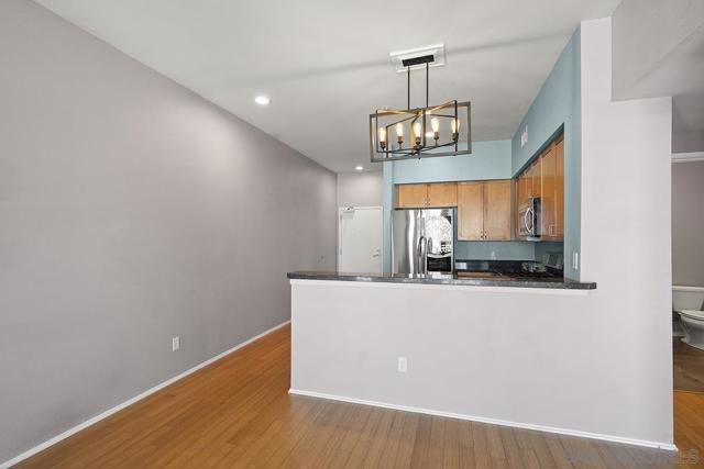 Image 5 of 29 For 445 Island Avenue  614