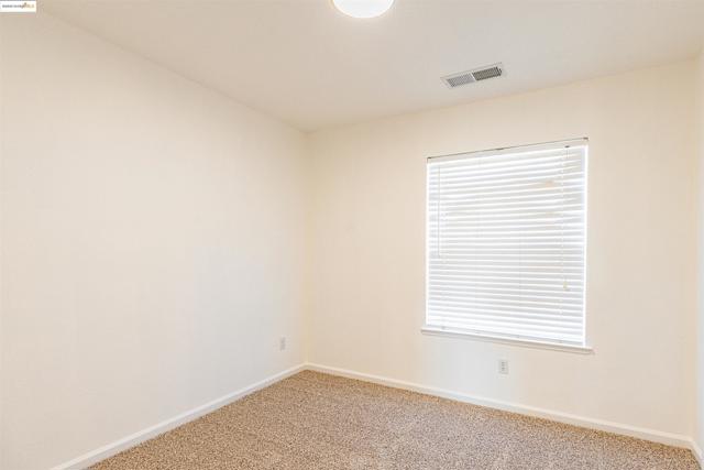 5425 Spur St, Riverbank CA: https://media.crmls.org/mediaz/4c877f85-a7ec-41d4-91ad-204efd89e521.jpg