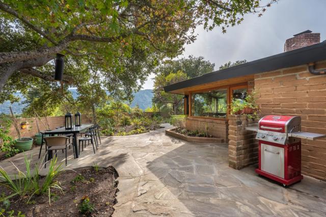 9 STORY ROAD, Carmel Valley CA: https://media.crmls.org/mediaz/4c878886-58d1-44d9-b95a-318088a882a0.jpg