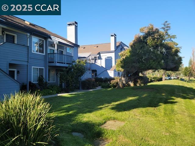473 Cork Harbour Cir, Redwood City CA: https://media.crmls.org/mediaz/4c882bac-1786-4269-ada4-7d356b331b44.jpg