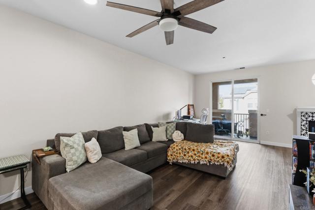 Detail Gallery Image 12 of 31 For 1603 Yellow Pine Pl, Chula Vista,  CA 91915 - 3 Beds | 3/1 Baths