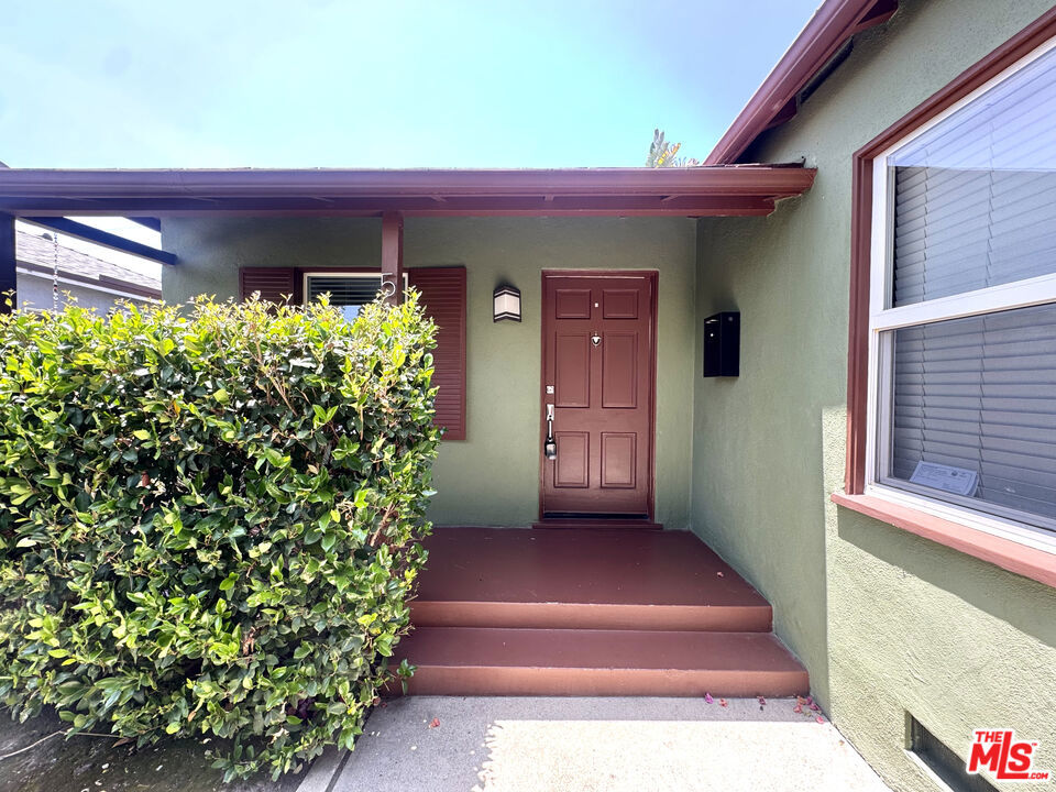 5153 Overland