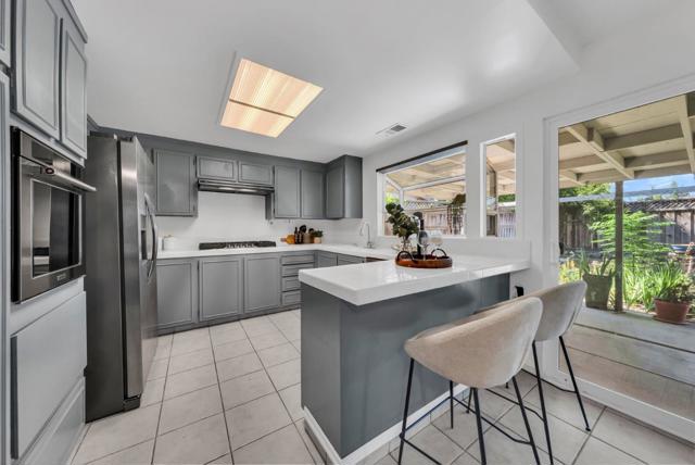 5665 Comanche Drive Drive, San Jose CA: https://media.crmls.org/mediaz/4c8949d5-162b-4e10-96c6-a8c309c63202.jpg