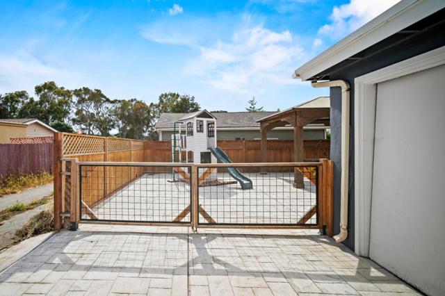 510 Francis Avenue, Seaside CA: https://media.crmls.org/mediaz/4c89b31a-4d4a-4ec0-b74c-71fb730df6df.jpg