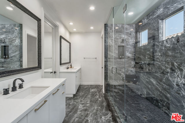 20763 Pine Cone Circle, Porter Ranch CA: https://media.crmls.org/mediaz/4c8a61cd-417b-4b9f-bac7-e70650186392.jpg