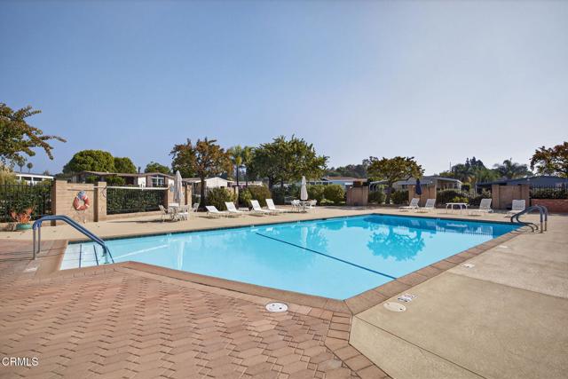 Detail Gallery Image 40 of 43 For 8 Calle Fronte #204,  Camarillo,  CA 93012 - 2 Beds | 2 Baths