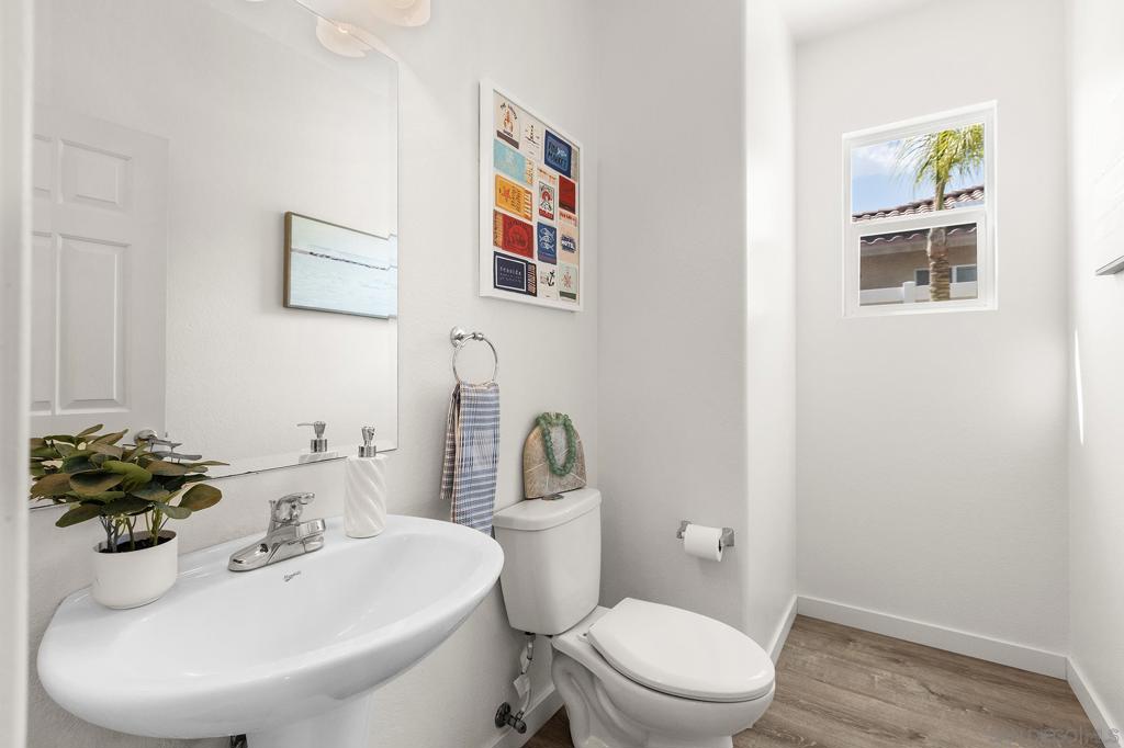 https://media.crmls.org/mediaz/4c8aa723-2dc7-4f69-9a77-2b70d5f9eb80.jpg?preset=X-Large