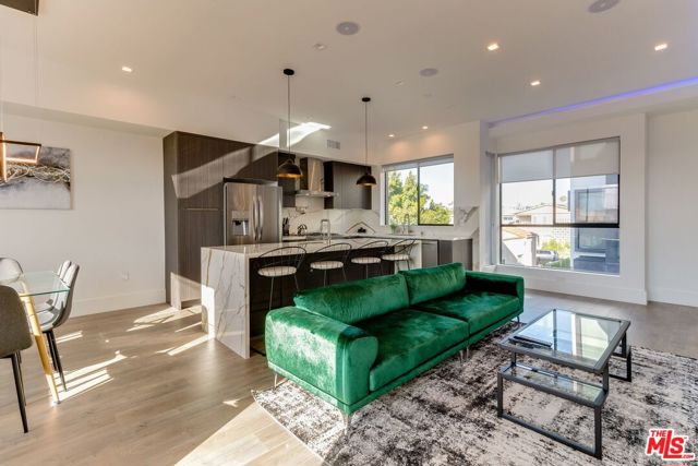 1938 Chariton Street, Los Angeles CA: https://media.crmls.org/mediaz/4c8c1bb7-31d0-4677-a62d-8880b43da162.jpg