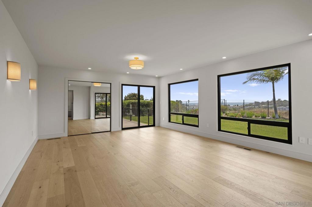 683 Marine View Ave - photo 13