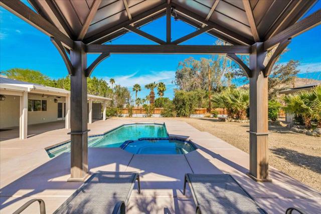 68035 Valley Vista Drive, Cathedral City CA: https://media.crmls.org/mediaz/4c8c9064-dbbf-4783-b6f8-a5e6ca3dc984.jpg