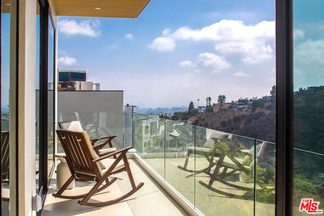 1943 Sunset Plaza Drive, Los Angeles CA: https://media.crmls.org/mediaz/4c8cfaa4-9c70-4f0a-9b05-aa6363515c32.jpg