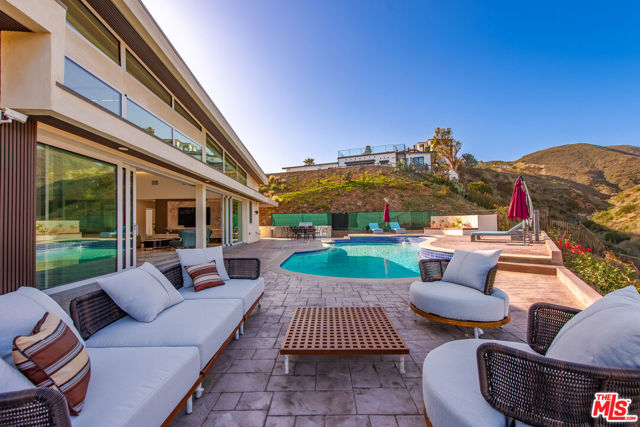 3 Bed Home for Sale in Malibu, California