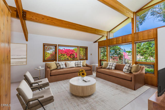 6860 Worth Way, Camarillo CA: https://media.crmls.org/mediaz/4c8dcf5b-2fc0-4616-bd68-7b39c1bba098.jpg