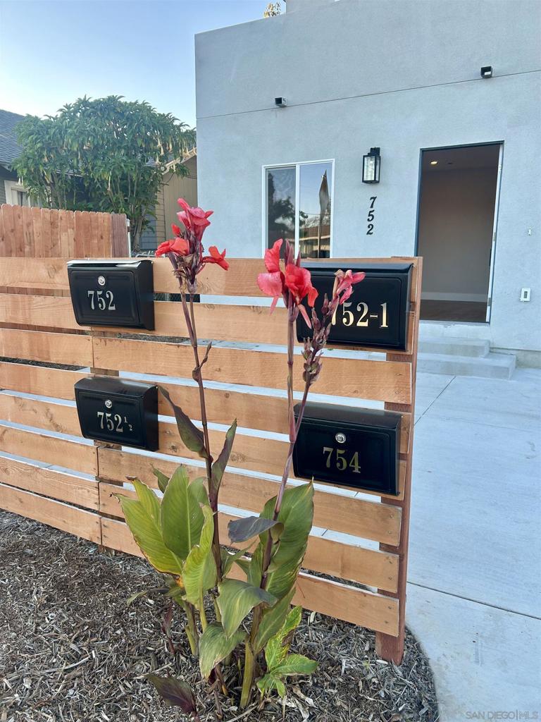 752 9th Ave - photo 4