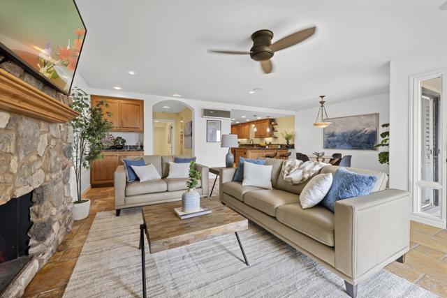 515 S Sierra Avenue, Solana Beach CA: https://media.crmls.org/mediaz/4c8e5eff-cd09-4dd6-9daa-3da97e58af68.jpg