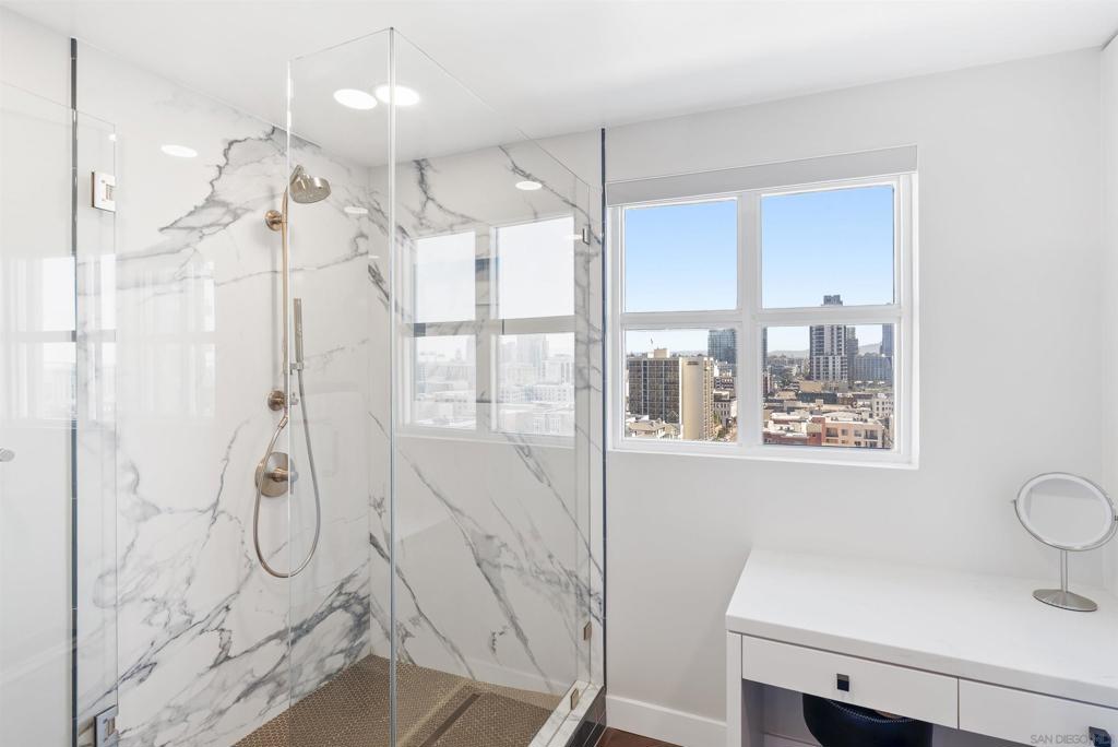 555 Front St. - photo 18