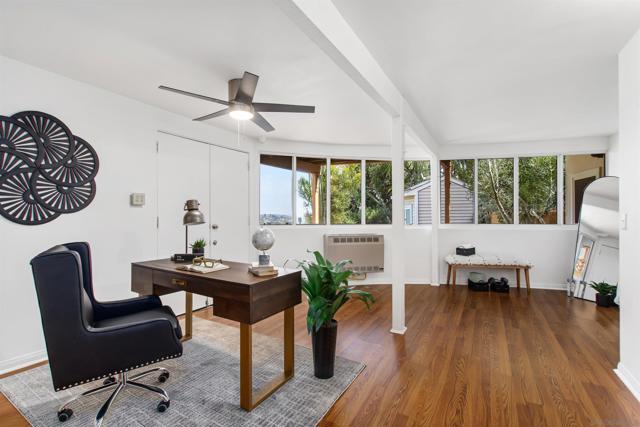 4723 Boulder Pl, La Mesa CA: https://media.crmls.org/mediaz/4c8f3f6e-a392-4be0-810e-a56b4ec41d4f.jpg
