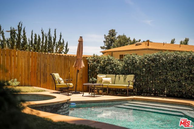 3411 Markridge Road, La Crescenta CA: https://media.crmls.org/mediaz/4c8f53a2-47c5-4897-81bb-eef4f16c9976.jpg