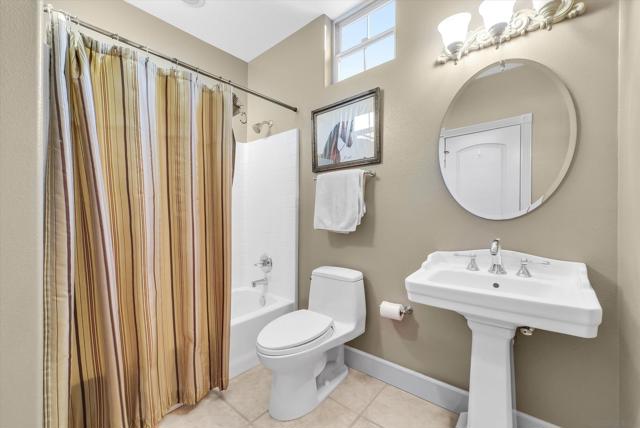 45455 Lorenz Ln, Temecula CA: https://media.crmls.org/mediaz/4c8fa356-ccd2-49d4-94a8-eda7abe12b47.jpg