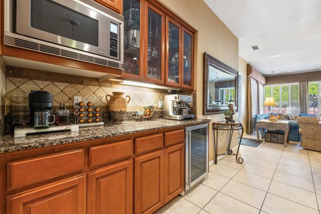 47 Gibraltar Drive, Palm Desert CA: https://media.crmls.org/mediaz/4c8fae48-869c-4696-a307-5869ced5642c.jpg