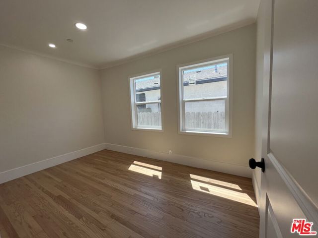 8640 Baring Cross Street, Los Angeles CA: https://media.crmls.org/mediaz/4c8fce64-d879-4467-bd42-69e15e765381.jpg