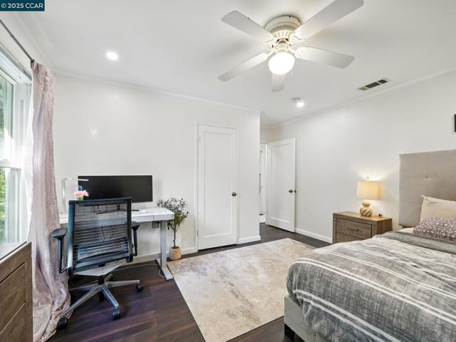 1836 Newell Ave, Walnut Creek CA: https://media.crmls.org/mediaz/4c90ae63-8615-47b3-9a1b-57eca44ce2e3.jpg