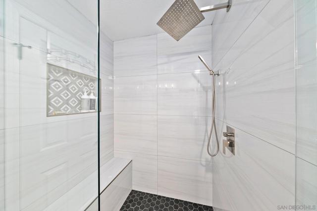 4366 Caminito Pintoresco, San Diego CA: https://media.crmls.org/mediaz/4c90f004-1095-4e0d-83ab-6fd75962aebc.jpg