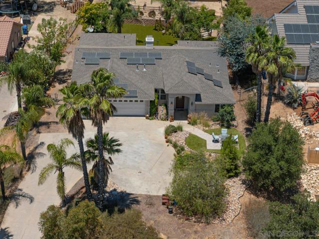 26152 Bellemore Dr, Romona CA: https://media.crmls.org/mediaz/4c92dd5f-b00f-44d9-b311-5a7fae1811a7.jpg