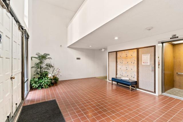 1031 Cherry Avenue, San Bruno CA: https://media.crmls.org/mediaz/4c92e0e1-1161-49a1-b439-b2eaa950429c.jpg