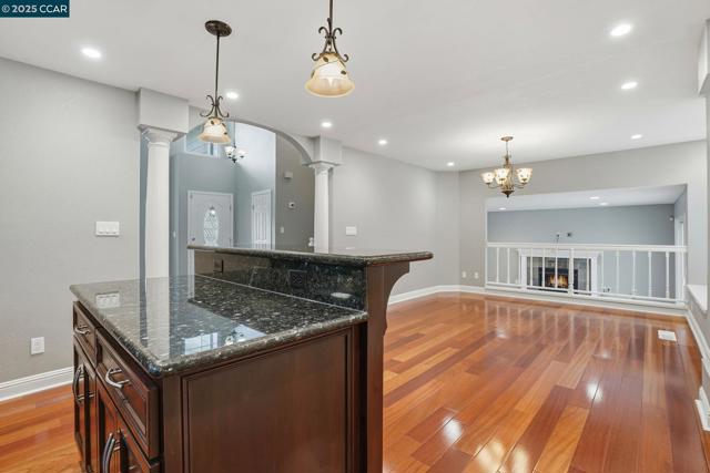 3025 Sunflower Dr, Antioch CA: https://media.crmls.org/mediaz/4c92e313-7492-4173-87f2-d7fdf0029436.jpg