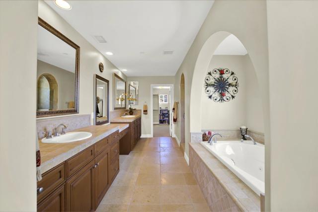 11443 Stockwood Cove, San Diego CA: https://media.crmls.org/mediaz/4c92f613-6bc9-42fa-ac5e-0bfff3c265cd.jpg