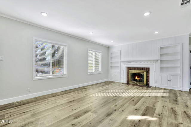 Detail Gallery Image 4 of 30 For 827 Parkman Dr, La Canada Flintridge,  CA 91011 - 4 Beds | 3 Baths