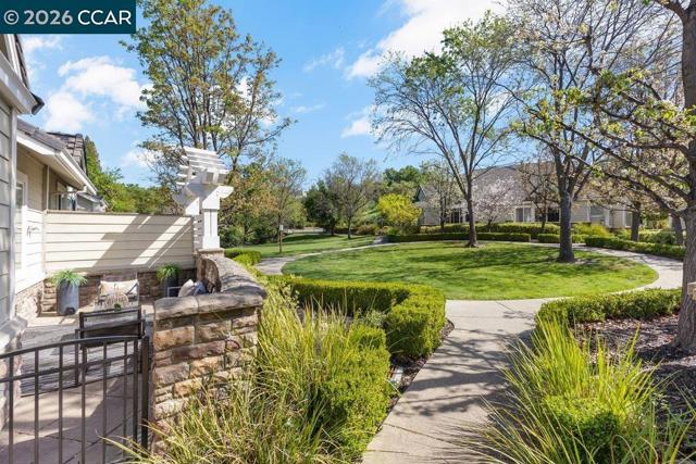 Image 49 of 52 For 172 Sugarloaf Ct