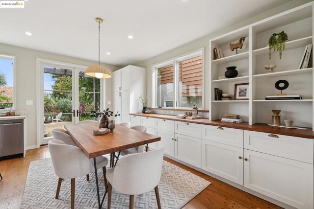 1511 Rose St, Berkeley CA: https://media.crmls.org/mediaz/4c941af5-a63d-4a1a-83d3-2d00aaae7324.jpg