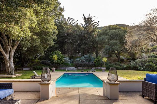 8680 River Meadows Road, Carmel CA: https://media.crmls.org/mediaz/4c946052-6e02-4792-bec0-9b179fb85d77.jpg