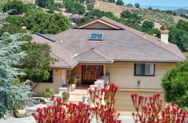 15847 Pleasant Valley Lane, Salinas CA: https://media.crmls.org/mediaz/4c94ca81-06fe-4606-b53e-0e69c0d4a02d.jpg