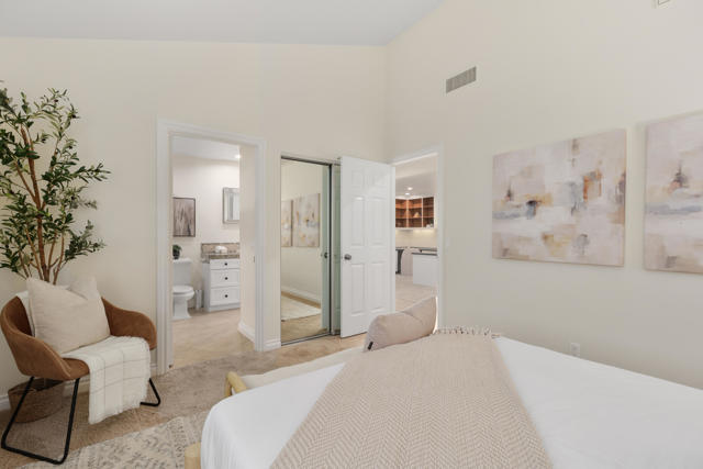95 Lookout Drive, Palm Desert CA: https://media.crmls.org/mediaz/4c957198-fc42-4101-969e-a5f45e157550.jpg