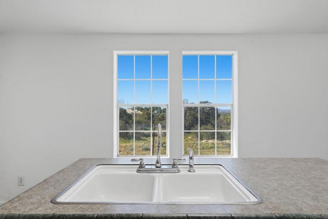 Detail Gallery Image 10 of 74 For 909 Tierra De Luna, Boulevard,  CA 91905 - 8 Beds | 6 Baths