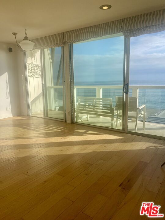 Drew Fenton | 11942 Whitewater Lane Malibu CA | MLS: 7428379 Drew Fenton | 11942 Whitewater Lane Malibu CA | MLS: 7428379