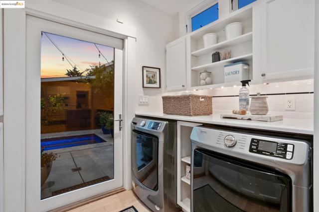 3936 Elston Ave., Oakland CA: https://media.crmls.org/mediaz/4c96e791-ee2c-4b65-a2ab-2434a041c3cf.jpg